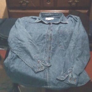 Montana Blues, blue jean button down long sleeve shirt